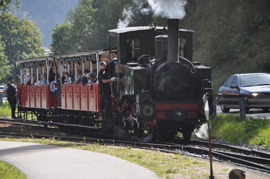 Zahnradbahn_der_Achenseebahn_mit_Dampf_(3886844421)