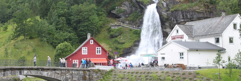 Vodopád Steindalsfossen