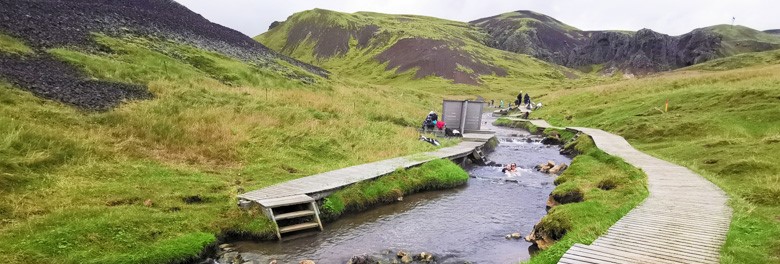 Termální oblast a řeka Reykjadalur