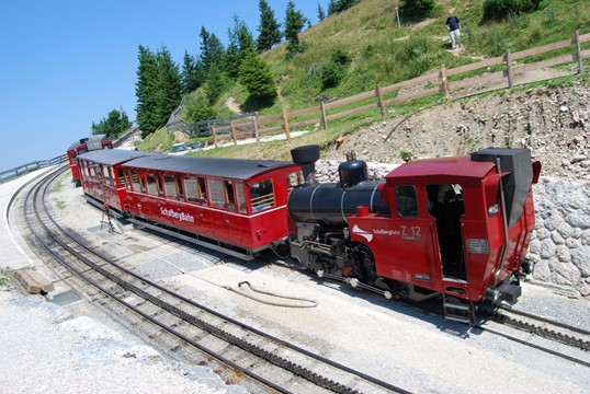 Schafbergbahn_Z12_at_Schafbergalpe