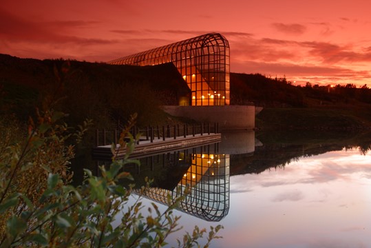 Arktikum_museum_and_science_centre_summer