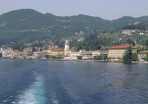 Lago_di_Garda_Gardone_Riviera_002