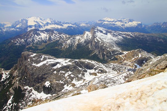 Marmolada v pozadí