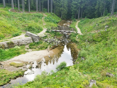 Protržená přehrada