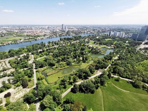 Donauturm - Dunajská věž