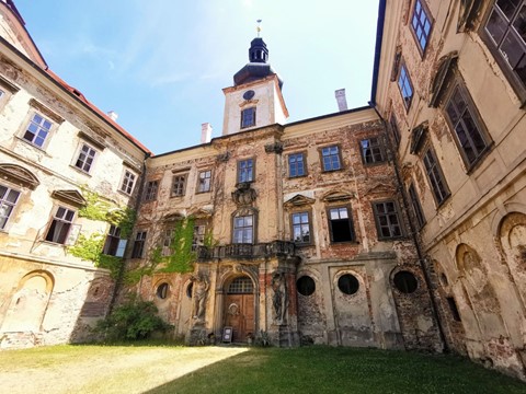 Zámek Jezeří